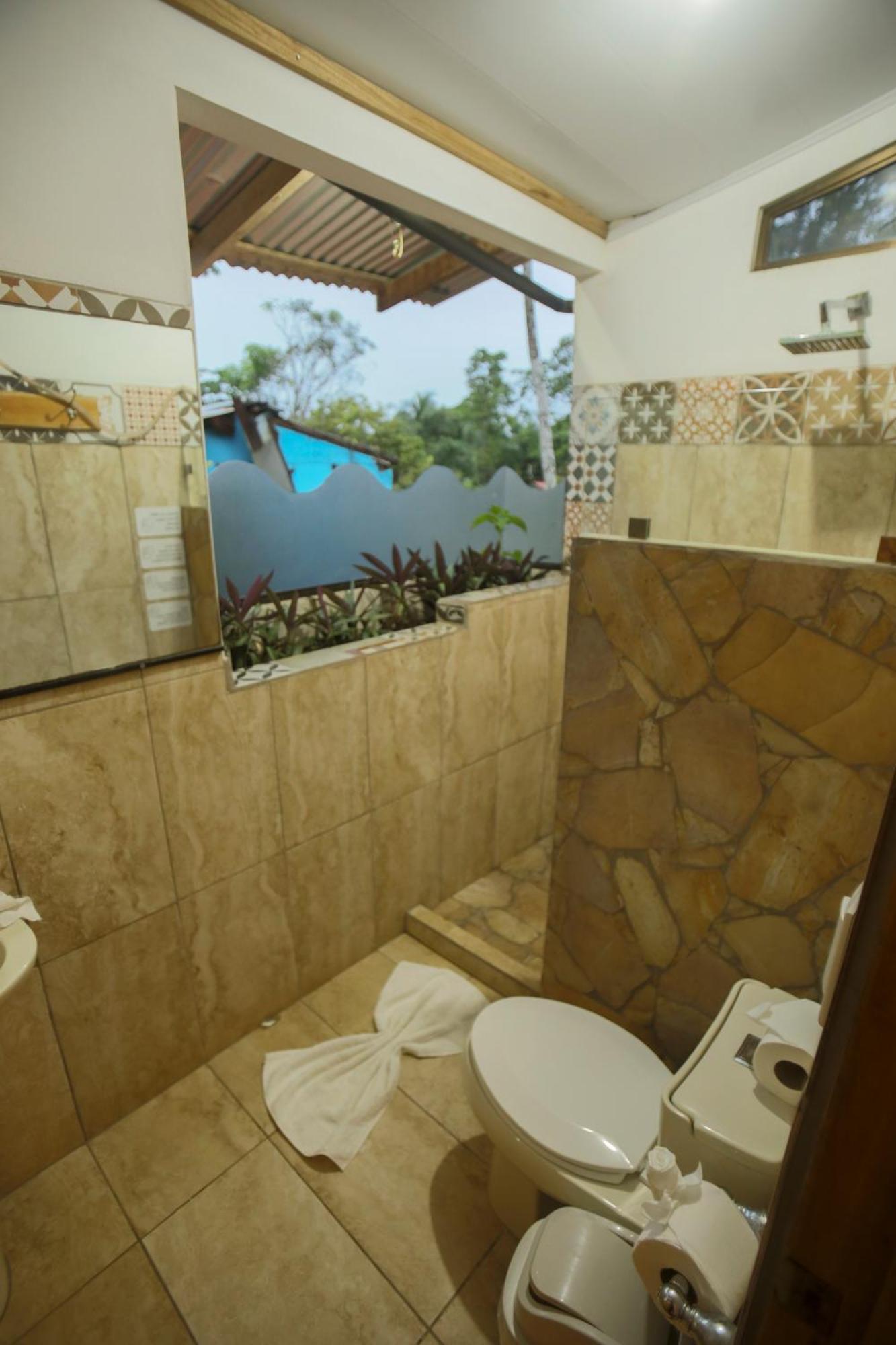 Hotel Pura Natura Tortuguero Bagian luar foto