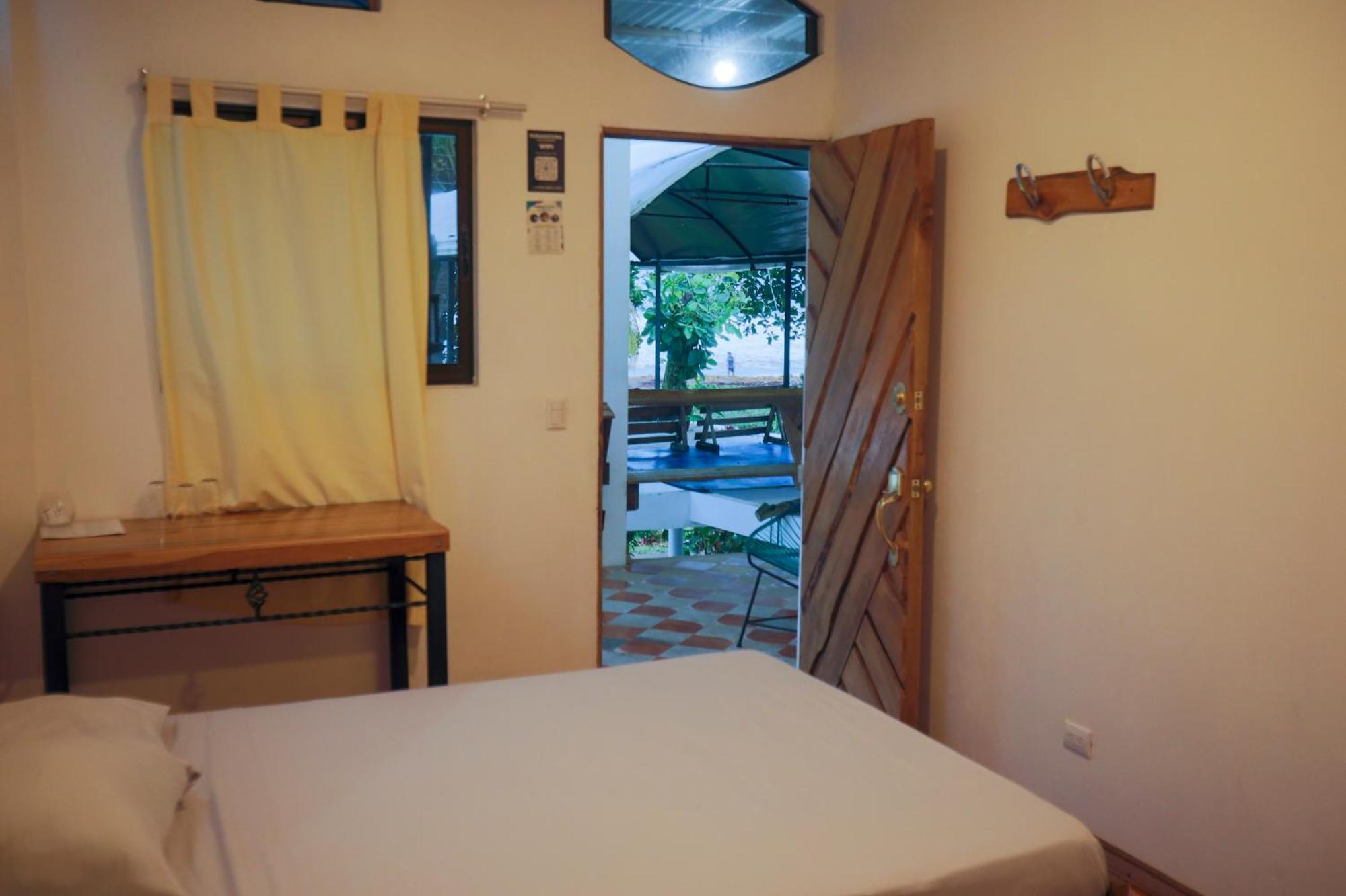 Hotel Pura Natura Tortuguero Bagian luar foto
